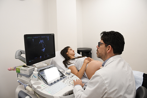 Centro Materno Fetal y Neonatal - Clínica del Country